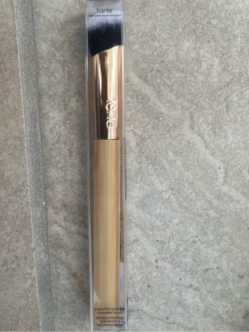 tarte angled full coverage concealer brush in natural wood and rose gold